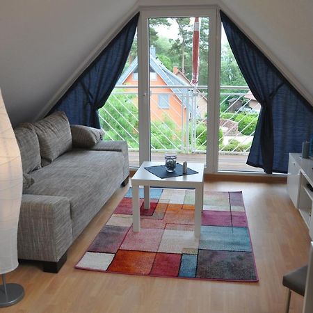 Ferienhaus Mueritzzauber / 1 Zimmer Dachgeschoss-Appartement Robel Ngoại thất bức ảnh